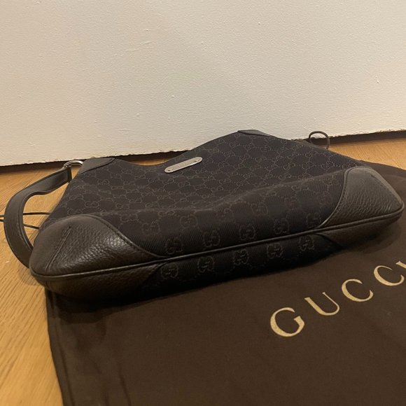 Gucci GG Denim Capri Hobo Bag - Picture 6 of 11